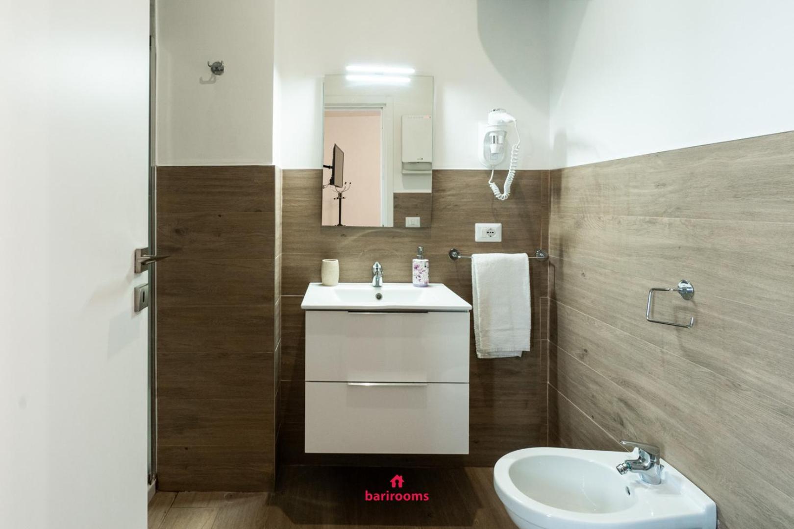 Barirooms - Melo Suites Exterior foto